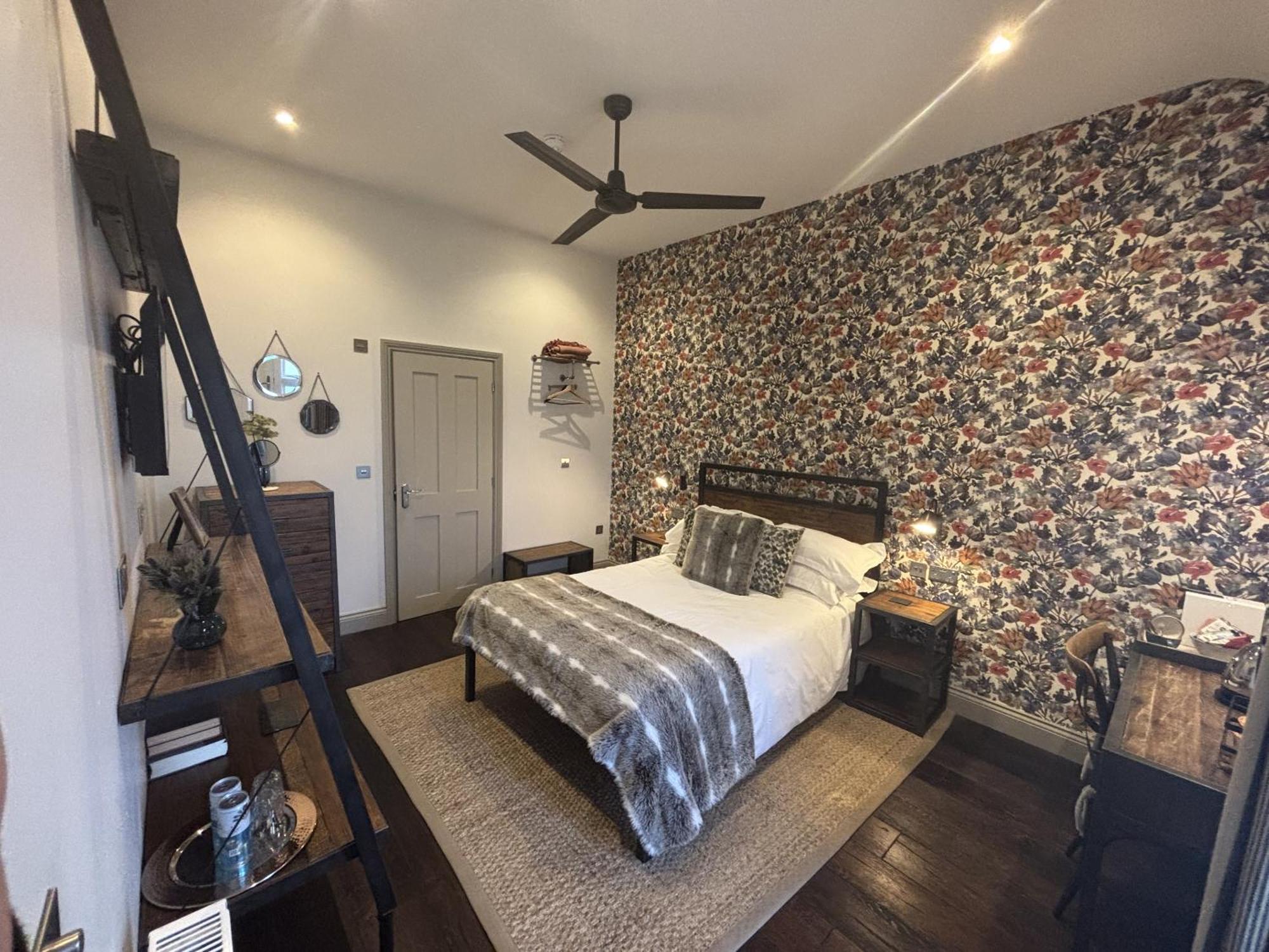 The George Inn Maulden Екстер'єр фото